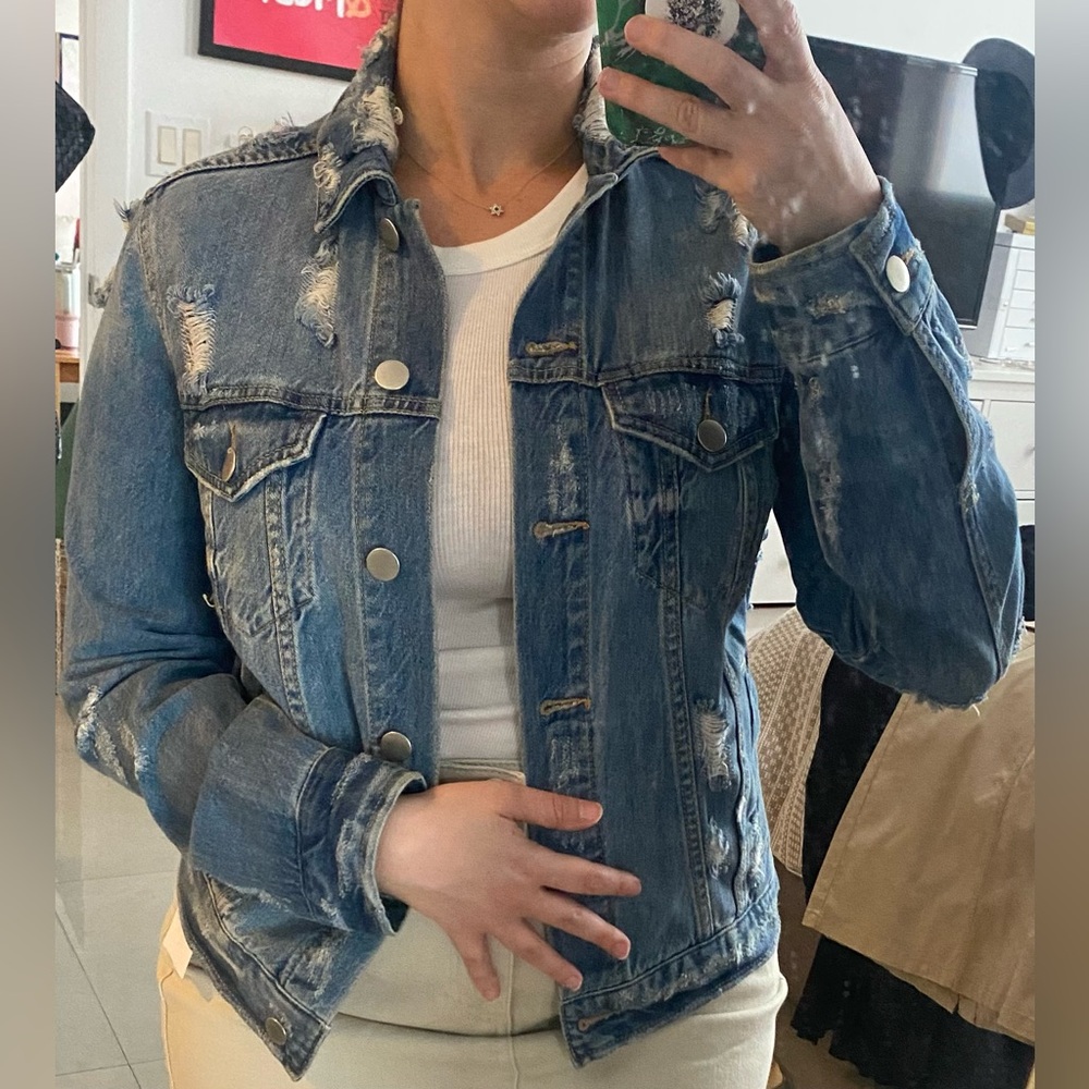 Distressed Denim Jacket‎ - Picture 3 of 8
